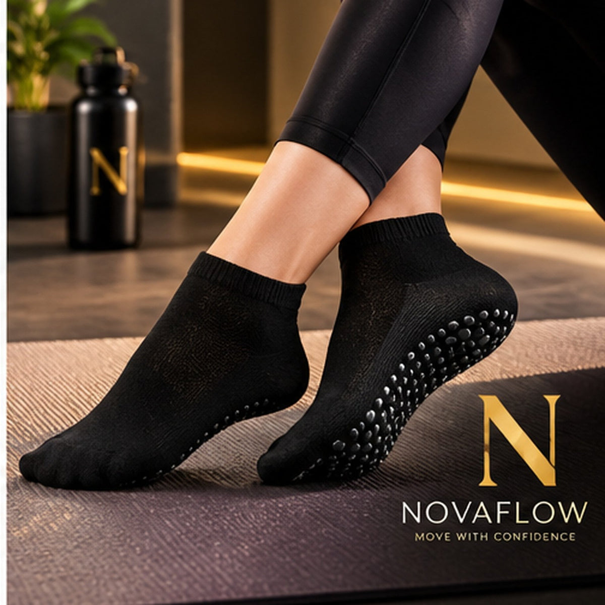 NovaFlow black grip socks – Pilates lifestyle